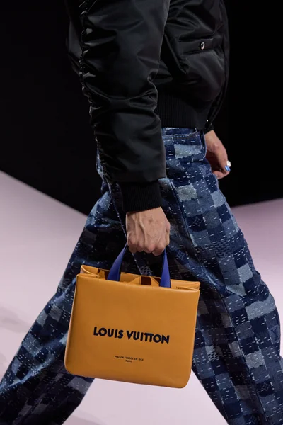 Look 128